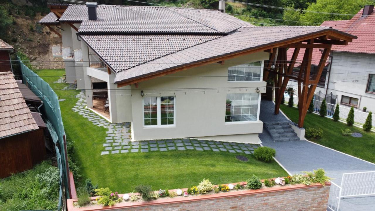 Pensiunea Şugag Exterior foto